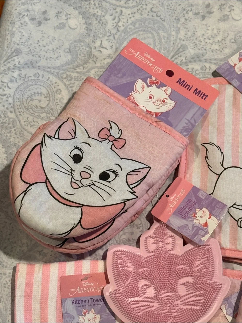 Disney The Aristocats Marie -Oven Mitts, Mini Mitts, Potholders,Towels, Scrubber